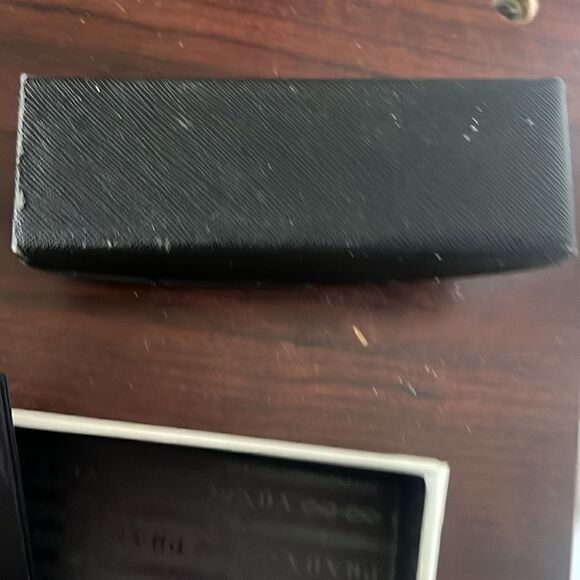 AUTHENTIC - Prada Sunglass Case with Box - Ok Condition - Picture 4 of 6